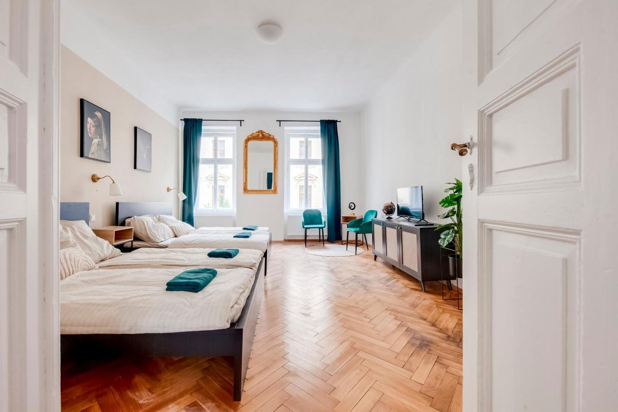 City Center Premium Apartment Praha Bagian luar foto