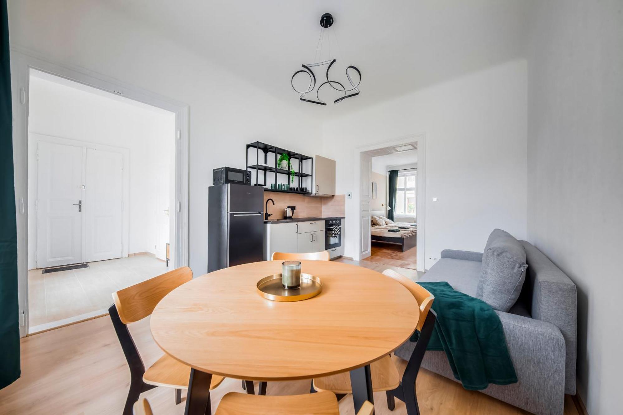 City Center Premium Apartment Praha Bagian luar foto