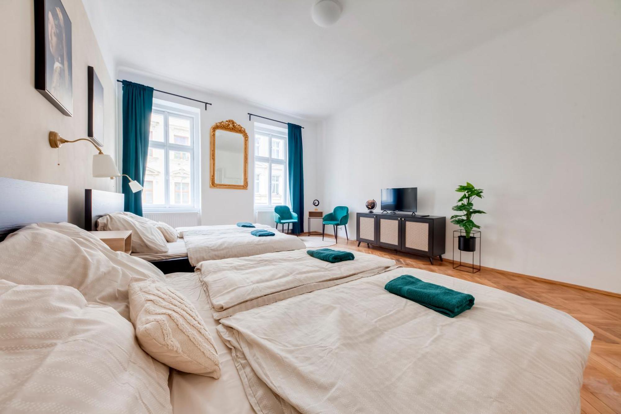 City Center Premium Apartment Praha Bagian luar foto