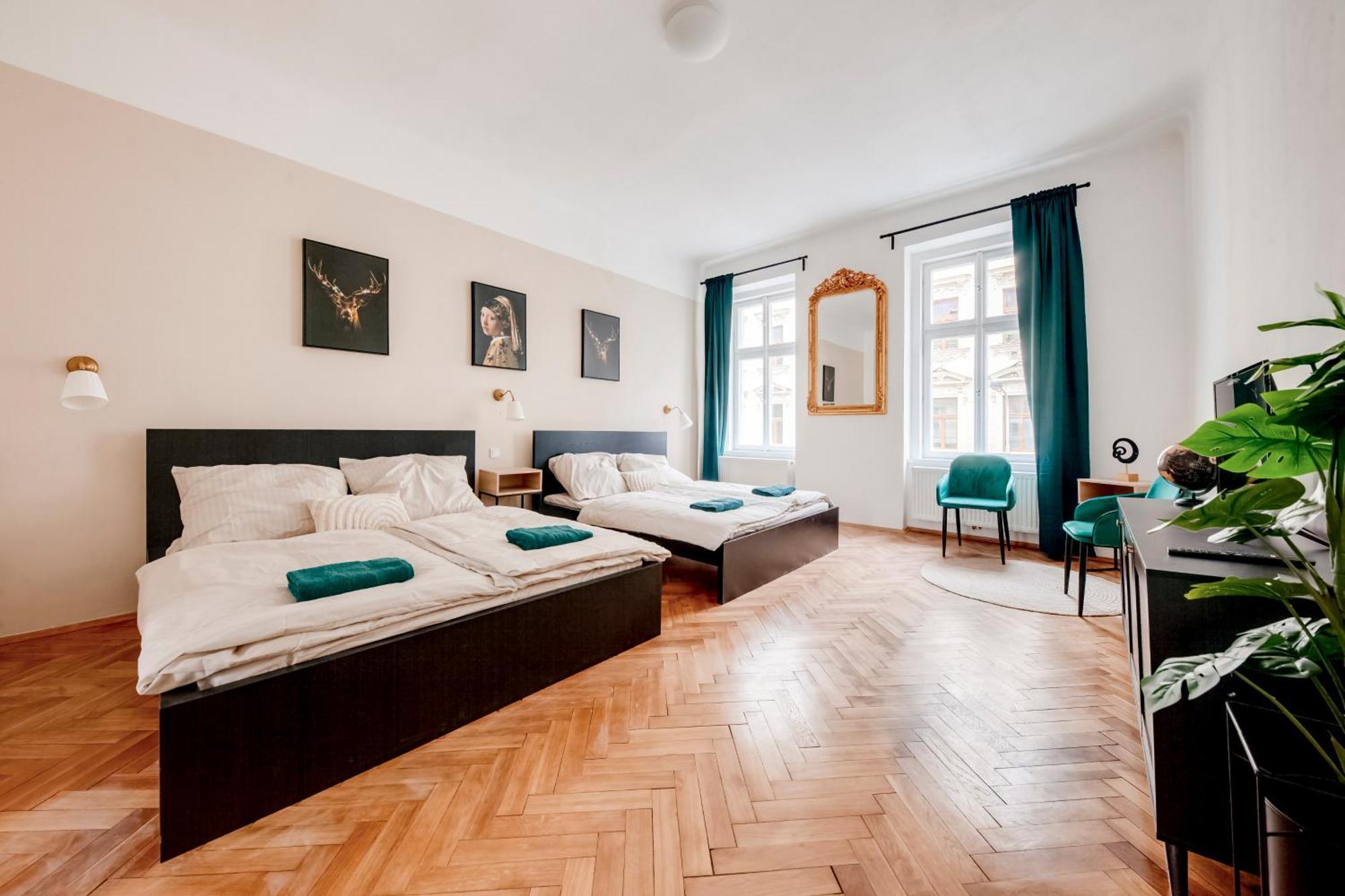 City Center Premium Apartment Praha Bagian luar foto